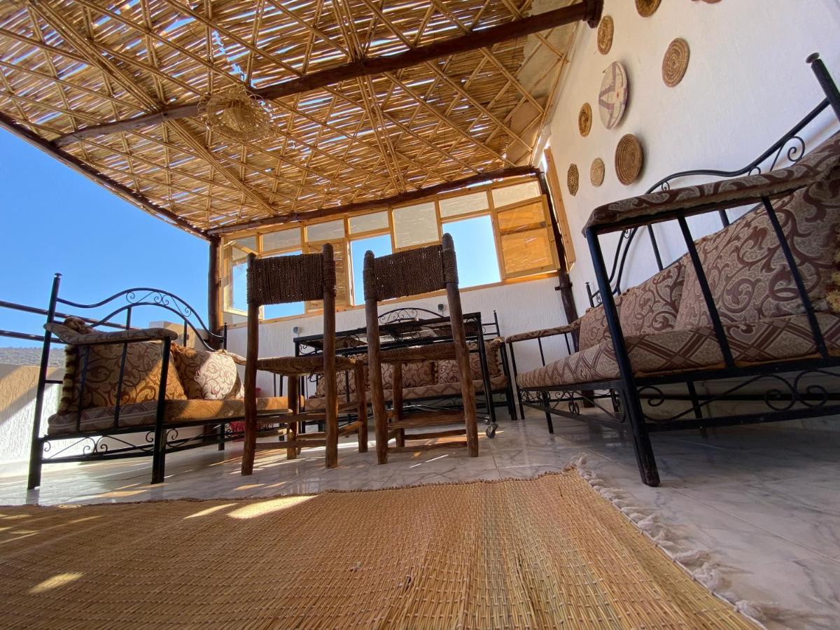 Red Carpet Surf Camp Sea, Mountain & Garden Escape Tamraght Exterior foto